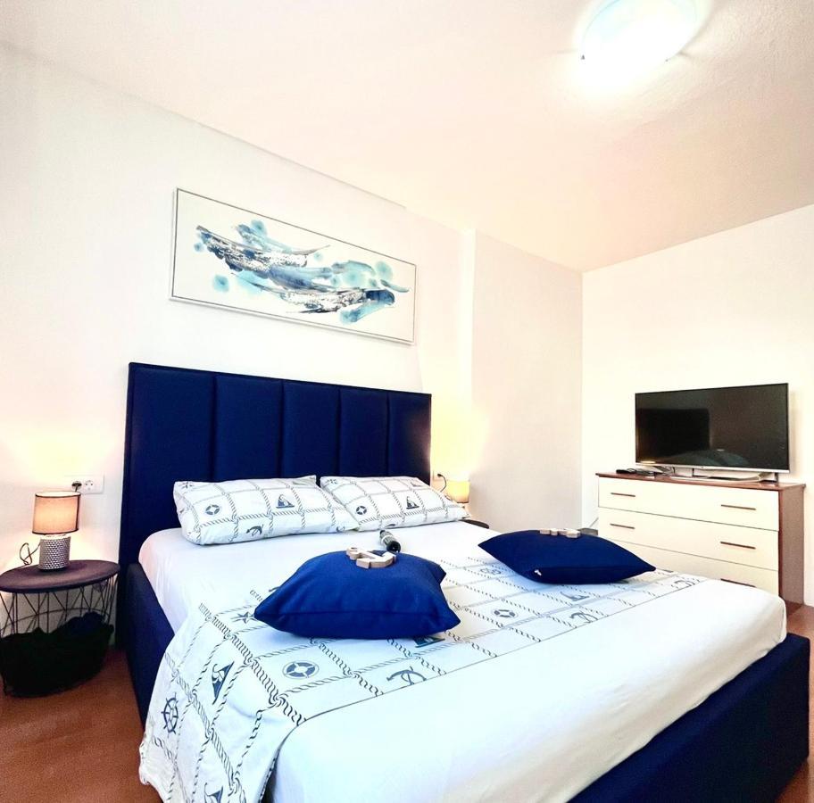 Luana Lux Apartment Пула Экстерьер фото