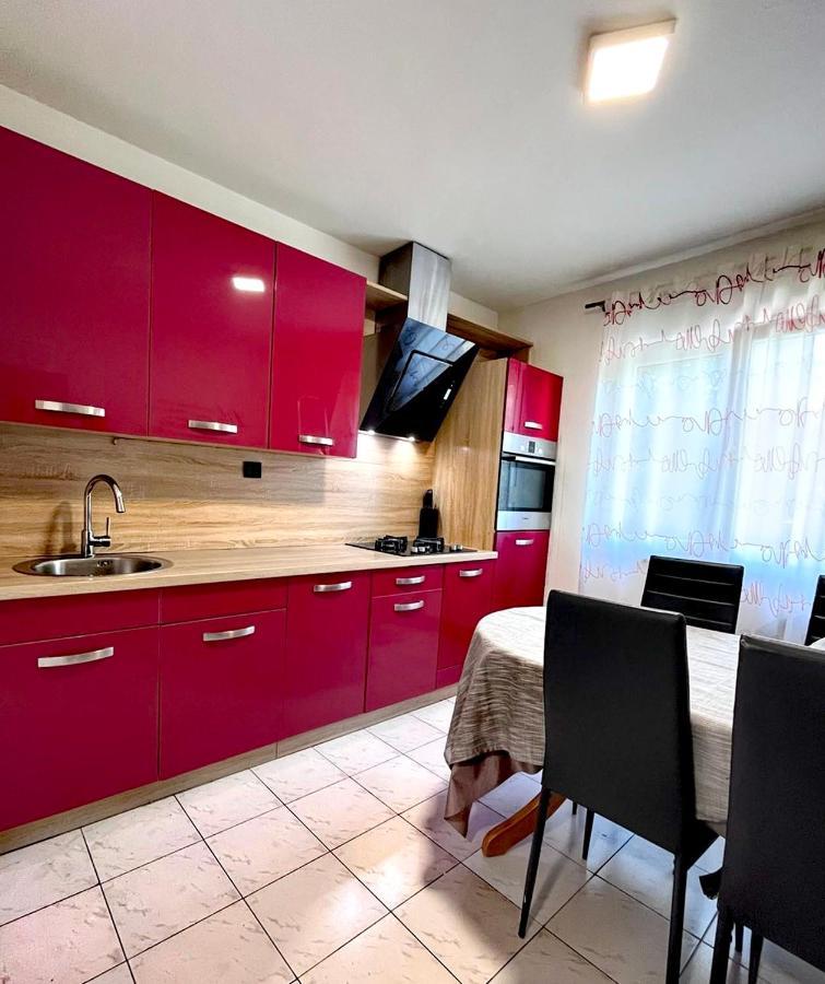 Luana Lux Apartment Пула Экстерьер фото